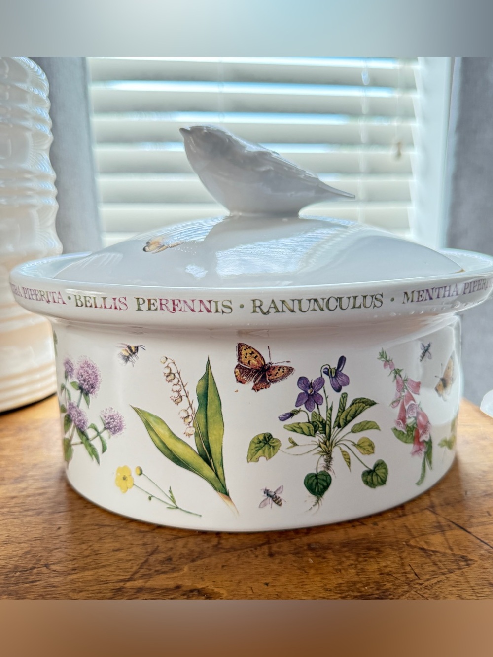 Vintage Marjolein Bastin Wildflower Meadow 2-Quart Oval Covered Casserole Dish